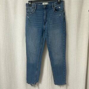 Abercrombie & Fitch The Skinny High Rise Jeans Distressed Size 31/12